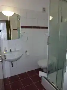 Famosa - 7