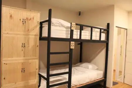 Mad Panda Hostel - 4