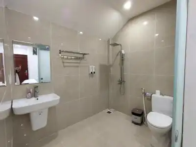Ngan Pho Studio & - 41