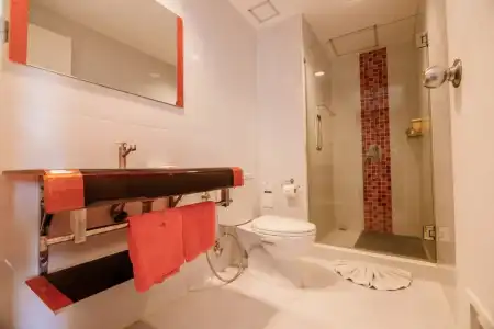 The Original Orange Rooms - 18