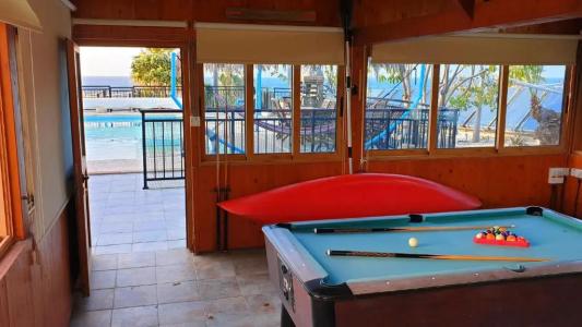 Astrofegia Beachfront Villa - 16