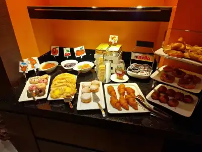 PLAZA INN Koln - 10