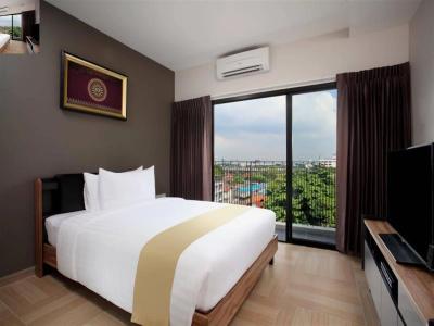 Chiva Bangkok - 2