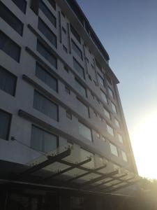 Weston Suites & - 44