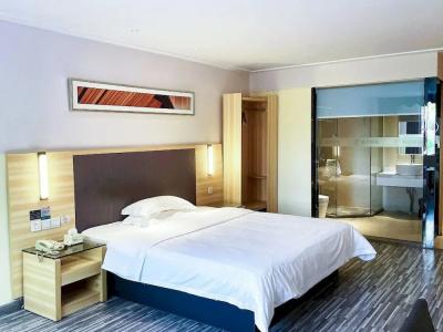 City Comfort Inn - 17