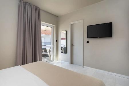 Hotel - 60