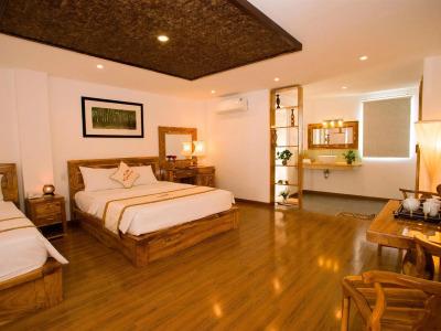 Rex and Apartment - 5