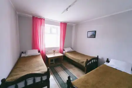 Town Yard Hostel - 25