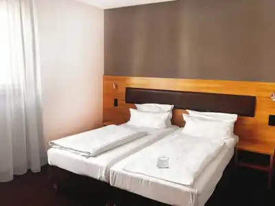 Garner Stuttgart - Zuffenhausen by IHG - 79