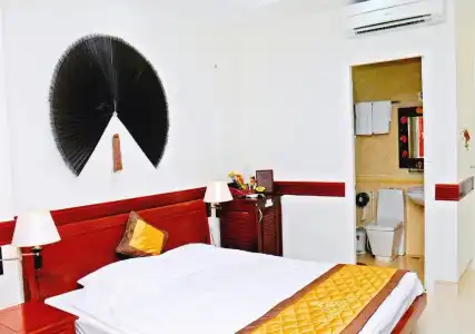 Hoang Thanh Thuy 1 - 26