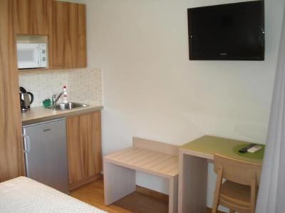 Elements Rooms & Apartments - 11