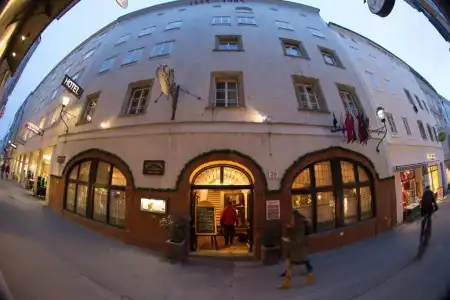 AltstadtStadtkrug - 44