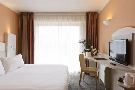 Best Western Astoria - 6