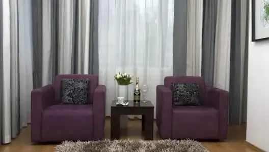 Unique Boutique - 136