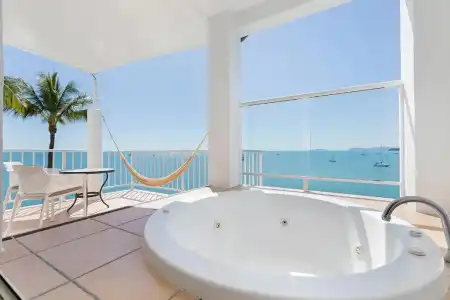 Coral Sea Resort - 104