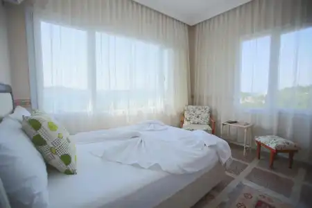 Tunc Otel - 24