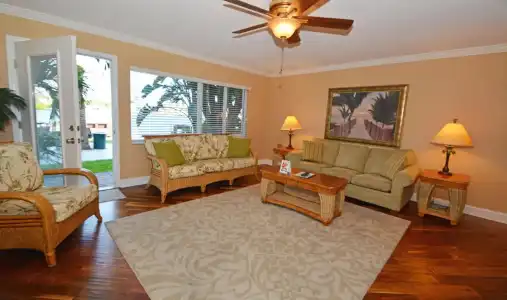 Westwinds Waterfront Resort - 26