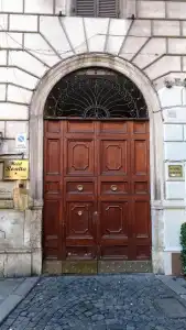 Nicolas Inn - 0