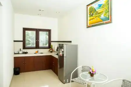 Ayu Duwur Beji - 64