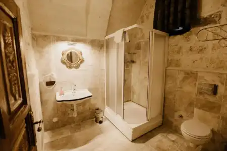 Romantic Cave - 58