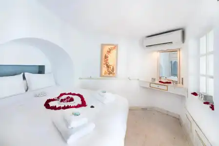 Hyperion Oia Suites - 24