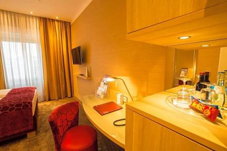 Top Hammer - Mainz Hauptbahnhof - 10