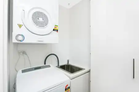 Astra Apartments Manhattan Civic - 1