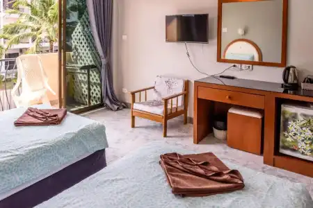 Pineapple Guesthouse Karon - 84