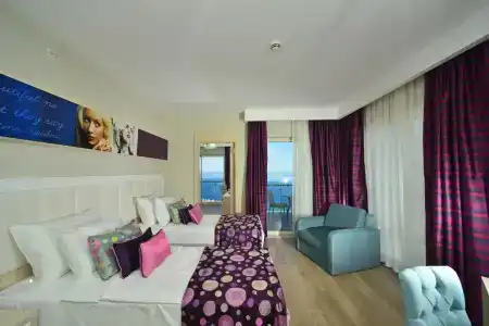 Azura Deluxe Resort & Spa - Ultra All Inclusive - 4