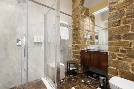 Donati Luxury Tower Suites - 192
