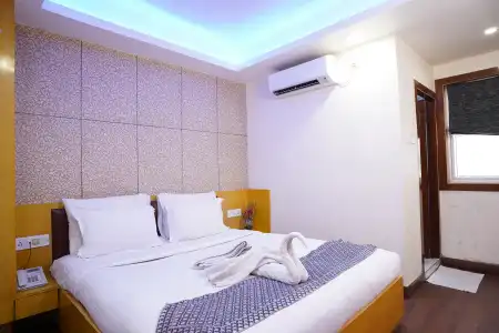 Emirates - 37