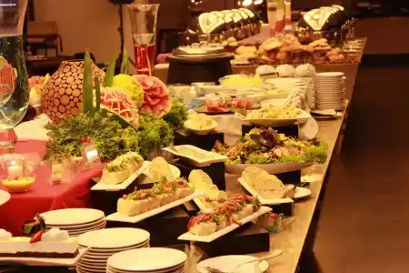 Holiday Inn Bandung Pasteur by IHG - 10