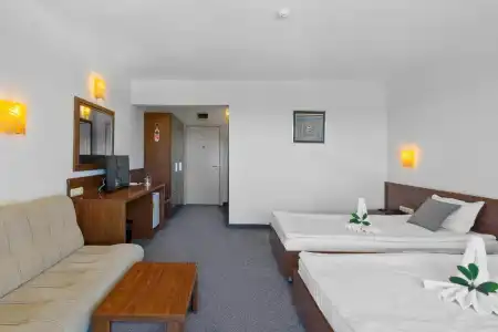 Glarus Beach - 45