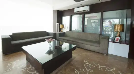 Raya Inn - 33