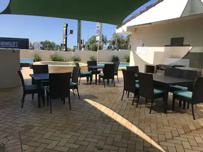 Sunnybank Star & Apartments - 18