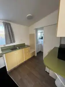 Spanish Lady Motel - 126