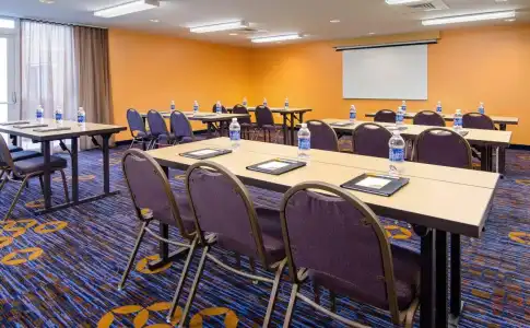Courtyard by Marriott Myrtle Beach Broadway - 19