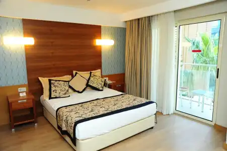 Trendy Side Beach - 86