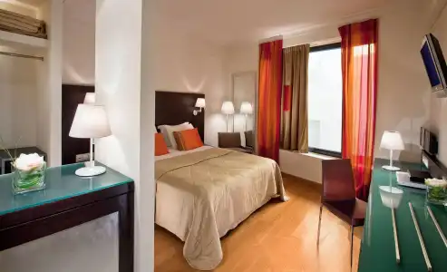 O&B Athens Boutique - 83