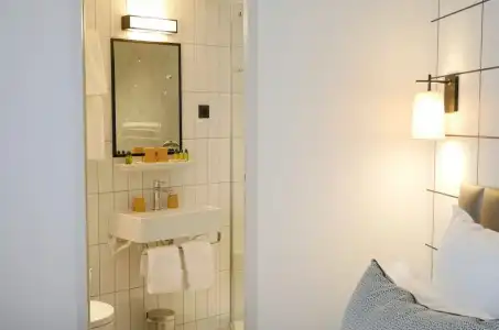 Hôtel Moderniste - 8