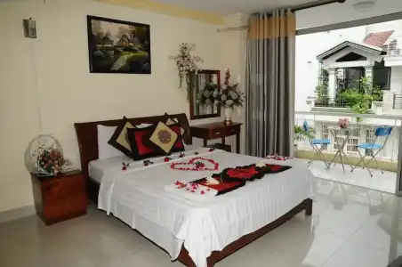 RedDoorz Plus @ Pham Ngu Lao 2 - 5