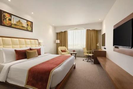 Ramada Plaza by Wyndham Agra - 40
