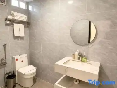 Phuong Mai - 19