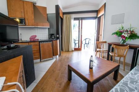 HL Miraflor Suites - 36