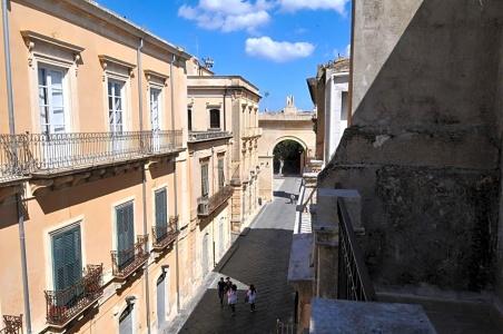 Porta Reale - 30