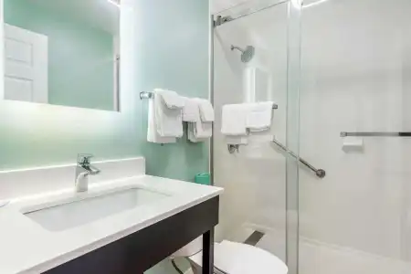 Quality Inn & Suites Lincoln I-93 - 8