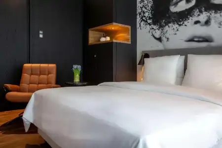 Radisson Blu, Cologne - 90