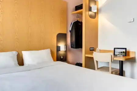 B&B Reims Centre Gare - 33