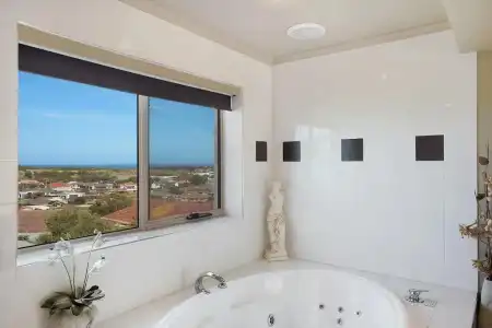 Comfort Inn On Raglan - 55