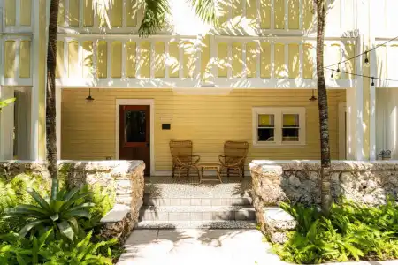 Miami River Inn By Renzzi - 35